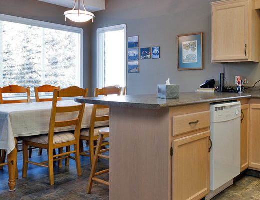 Campbell House Main - 4 Bdrm HT (R) - Silver Star