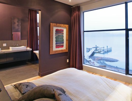 LakeLife 2 - 5 Bdrm - Kelowna