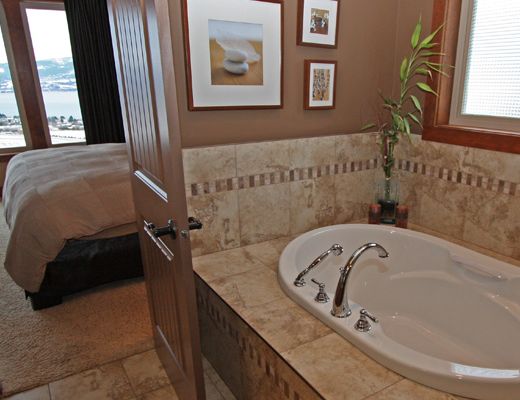 Vineyard Vista - 4 Bdrm HT - West Kelowna