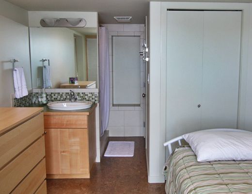 Delcliffe Bay II - 5 Bdrm - Vernon