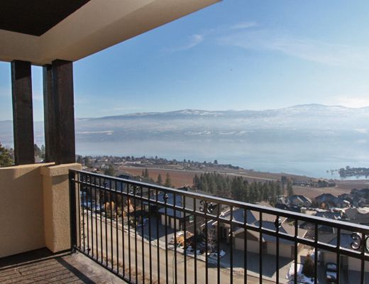 Tuscan Luxury - 3 Bdrm w/Pool HT - West Kelowna