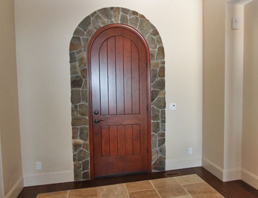 Tuscan Luxury - 3 Bdrm w/Pool HT - West Kelowna