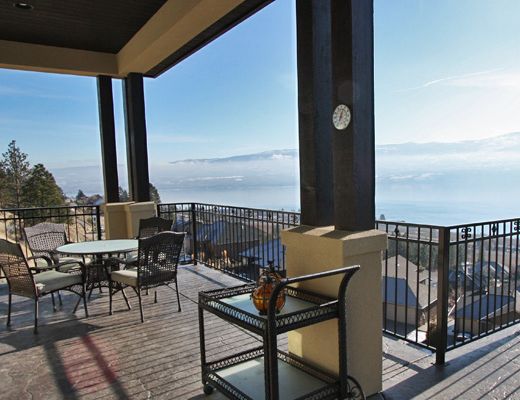 Tuscan Luxury - 3 Bdrm w/Pool HT - West Kelowna