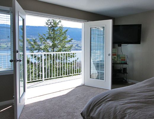 Lake Country Retreat - 4 Bdrm - Lake Country