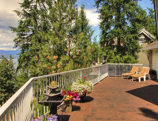 Summer Getaway - 3 Bdrm + Loft HT - Lake Country