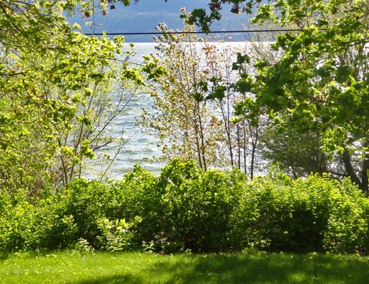 Lakeside Rancher - 3 Bdrm (Semi-Lakefront) - Lake Country