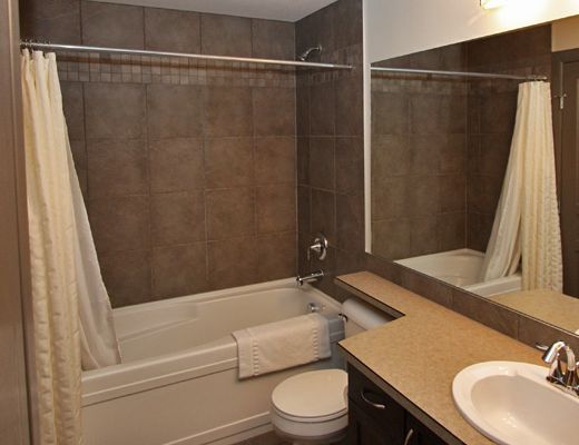 Playa del Sol #522 - 1 Bdrm + Den Creekside - Kelowna