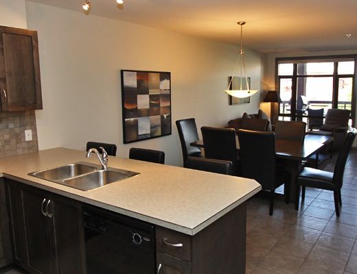 Playa del Sol #208 - 1 Bdrm + Den Lakeside - Kelowna