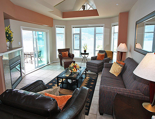 Sunset Waterfront Resort - #1803 - 3 Bdrm + Den - Kelowna (CVH)