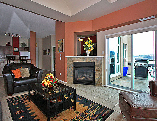 Sunset Waterfront Resort - #1803 - 3 Bdrm + Den - Kelowna (CVH)