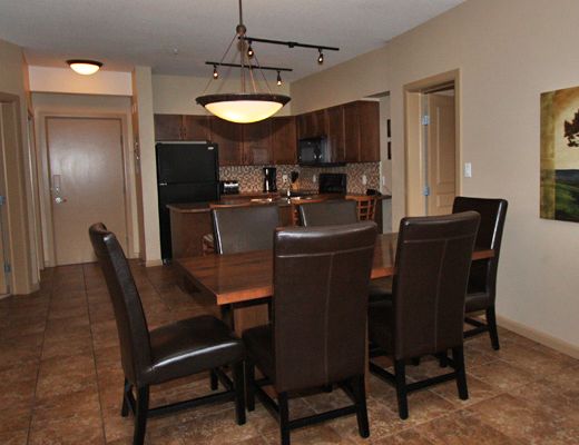 Playa del Sol #453 - 2 Bdrm + Den Mountainview - Kelowna (CVH)