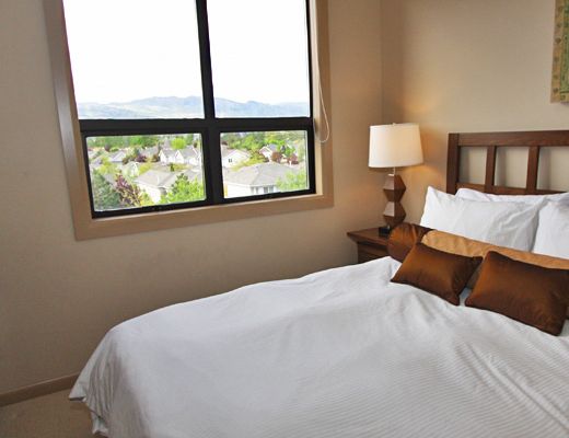 Playa del Sol #453 - 2 Bdrm + Den Mountainview - Kelowna (CVH)