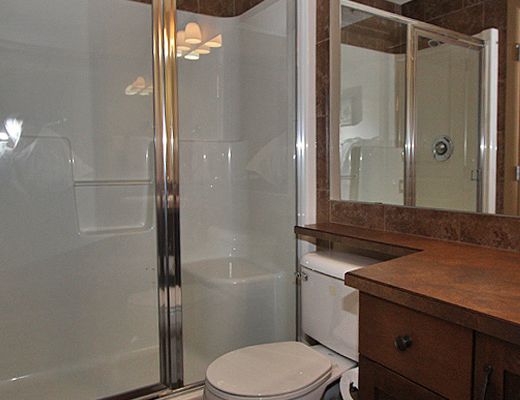 Playa del Sol #453 - 2 Bdrm + Den Mountainview - Kelowna (CVH)