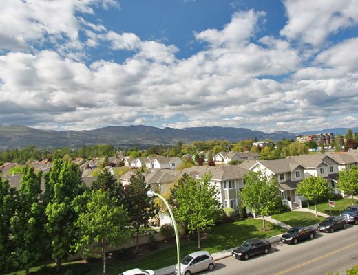 Playa del Sol #453 - 2 Bdrm + Den Mountainview - Kelowna (CVH)