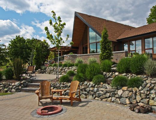 Proprietor's Lakeside Oasis - 4 Bdrm HT - West Kelowna