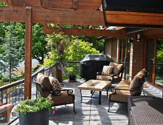 Proprietor's Lakeside Oasis - 4 Bdrm HT - West Kelowna
