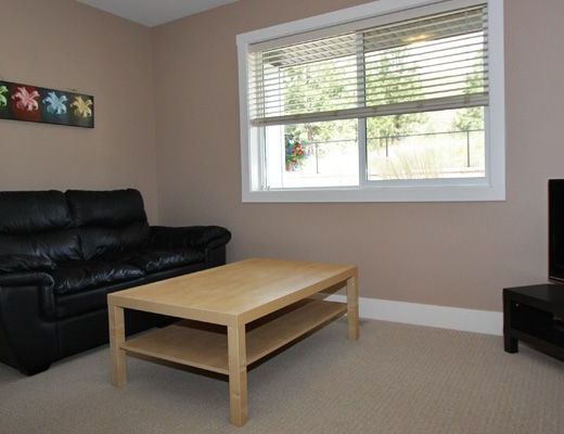 Lake Country Getaway - 4 Bdrm - Lake Country