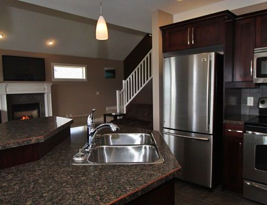 Lake Country Getaway - 4 Bdrm - Lake Country