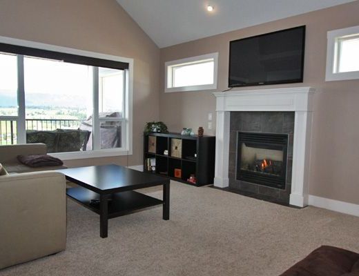 Lake Country Getaway - 4 Bdrm - Lake Country