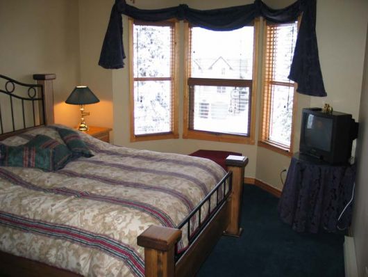Snowgums - 3 Bdrm HT (ETH) - Silver Star
