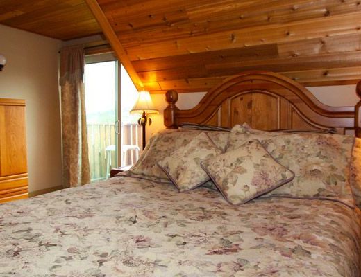 Lakeside Villa - 3 Bdrm - West Kelowna