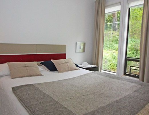 West Coast Contemporary Getaway - 3 Bdrm - West Kelowna