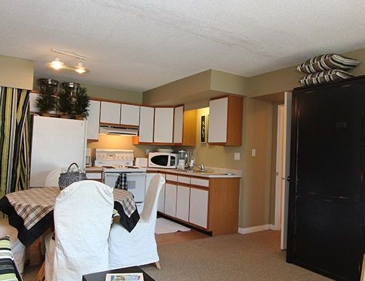 The Lakehouse - 4 Bdrm - Vernon