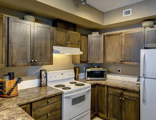 Discovery Bay Resort - #552 - 2 Bdrm - Kelowna
