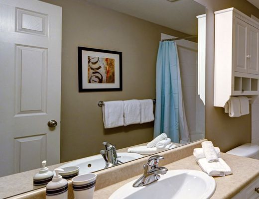 Discovery Bay Resort - #208 - 3 Bdrm - Kelowna