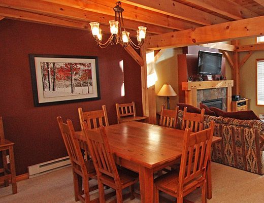 Alpine Timbers #4 - 3 Bdrm + Loft HT - Big White