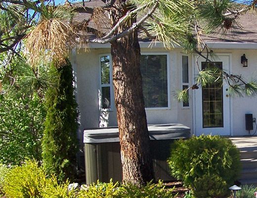 Naramata Escape - 4 Bdrm HT - Naramata
