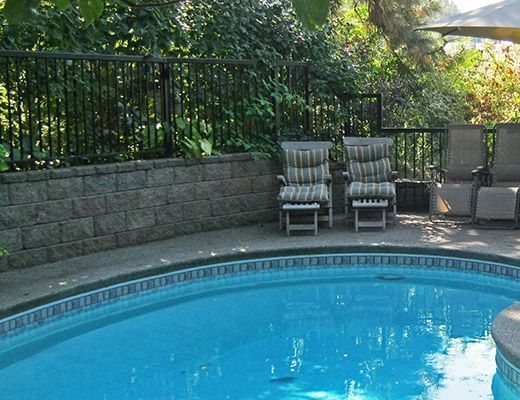 The Vine - 5 Bdrm HT w/ Pool - Kelowna