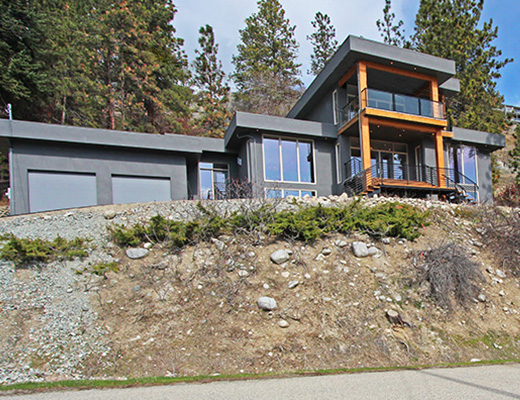 Peachland Paradise - 5 Bdrm - Peachland