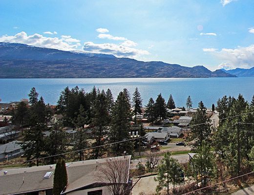 Peachland Paradise - 5 Bdrm - Peachland