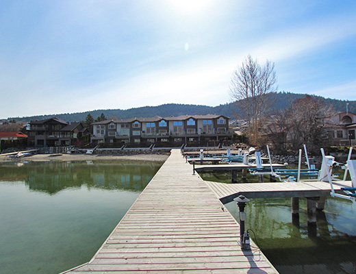 Paddlewheel Villas #2 - 4 Bdrm - Vernon