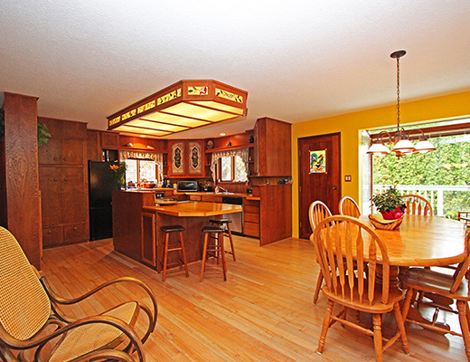 Kalamalka Gateway - 4 Bdrm + Loft + Den - Vernon