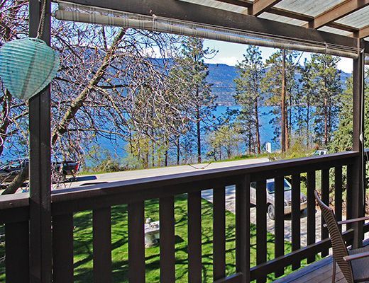 Okanagan Centre Lake House - 2 Bdrm + Den - Lake Country