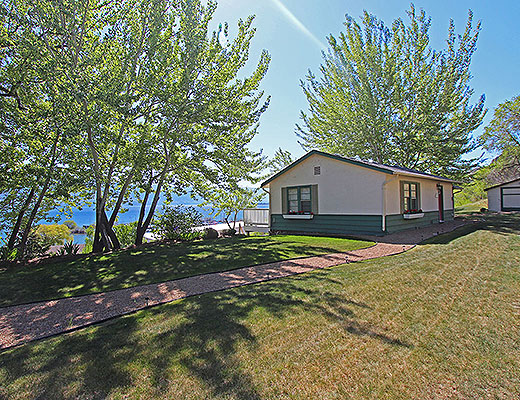 Shaughnessy Cottage - 2 Bdrm - Summerland