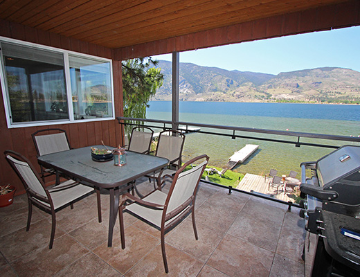 Skaha Lake Waterfront House - 5 Bdrm - Penticton