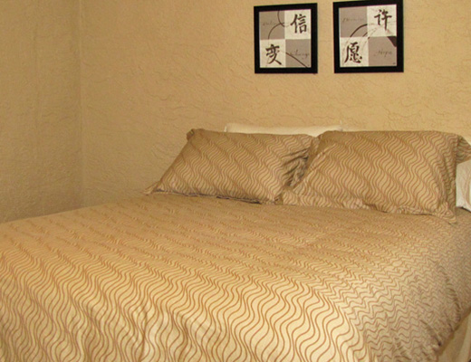 Gordons Getaway - 3 Bdrm + Den w/Pool - West Kelowna