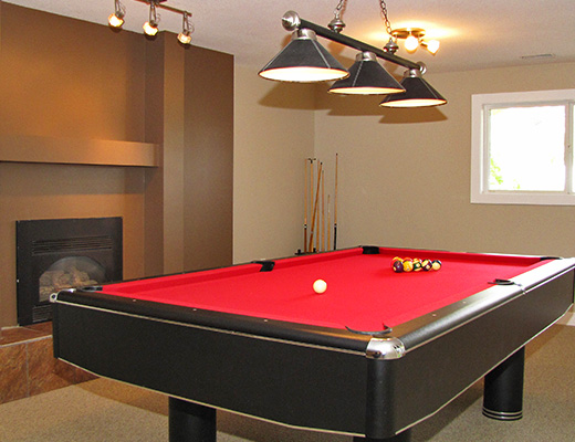 Gordons Getaway - 3 Bdrm + Den w/Pool - West Kelowna