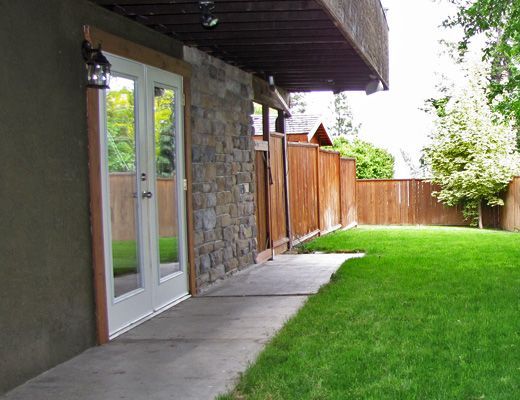 Gordons Getaway - 3 Bdrm + Den w/Pool - West Kelowna