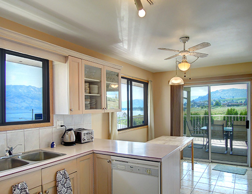 Carrall House - 3 Bdrm - West Kelowna