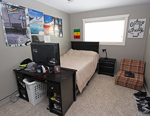 Penticton Hills - 5 Bdrm w/ Pool - Penticton