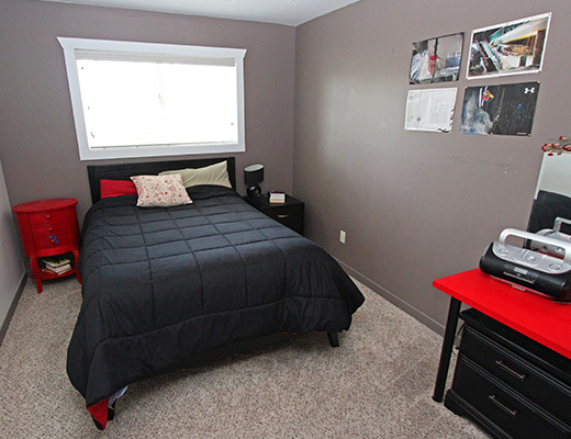 Penticton Hills - 5 Bdrm w/ Pool - Penticton