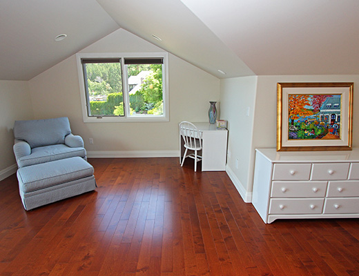 Delcliffe Bay I - 3 Bdrm - Vernon