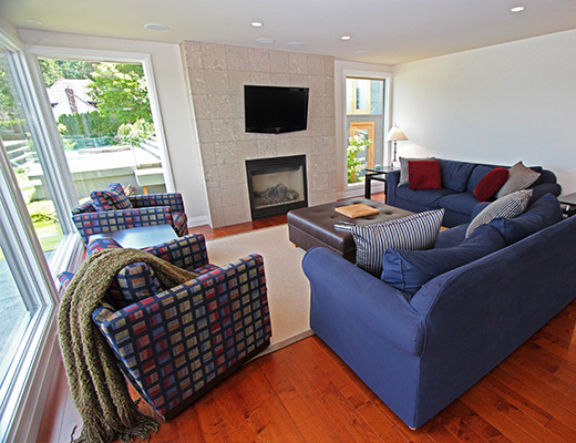 Delcliffe Bay I - 3 Bdrm - Vernon