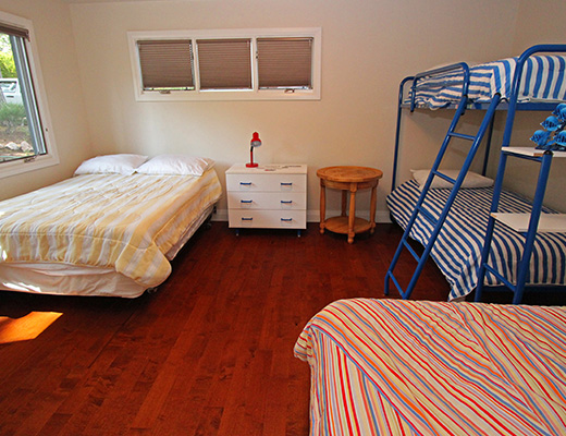 Delcliffe Bay I - 3 Bdrm - Vernon