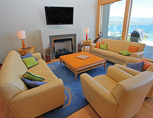 Delcliffe Bay II - 5 Bdrm - Vernon