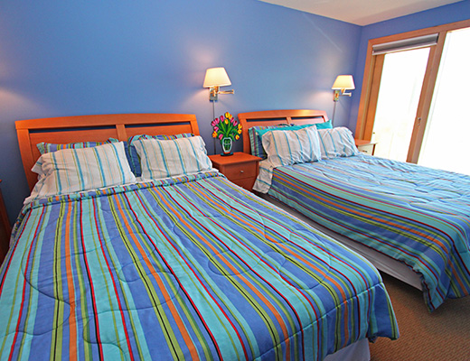 Delcliffe Bay II - 5 Bdrm - Vernon